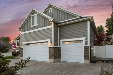 Tiny photo for 588 W 1175 N, Farmington, UT 84025 (MLS # 2165010)