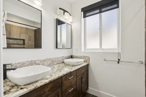 Tiny photo for 588 W 1175 N, Farmington, UT 84025 (MLS # 2165010)