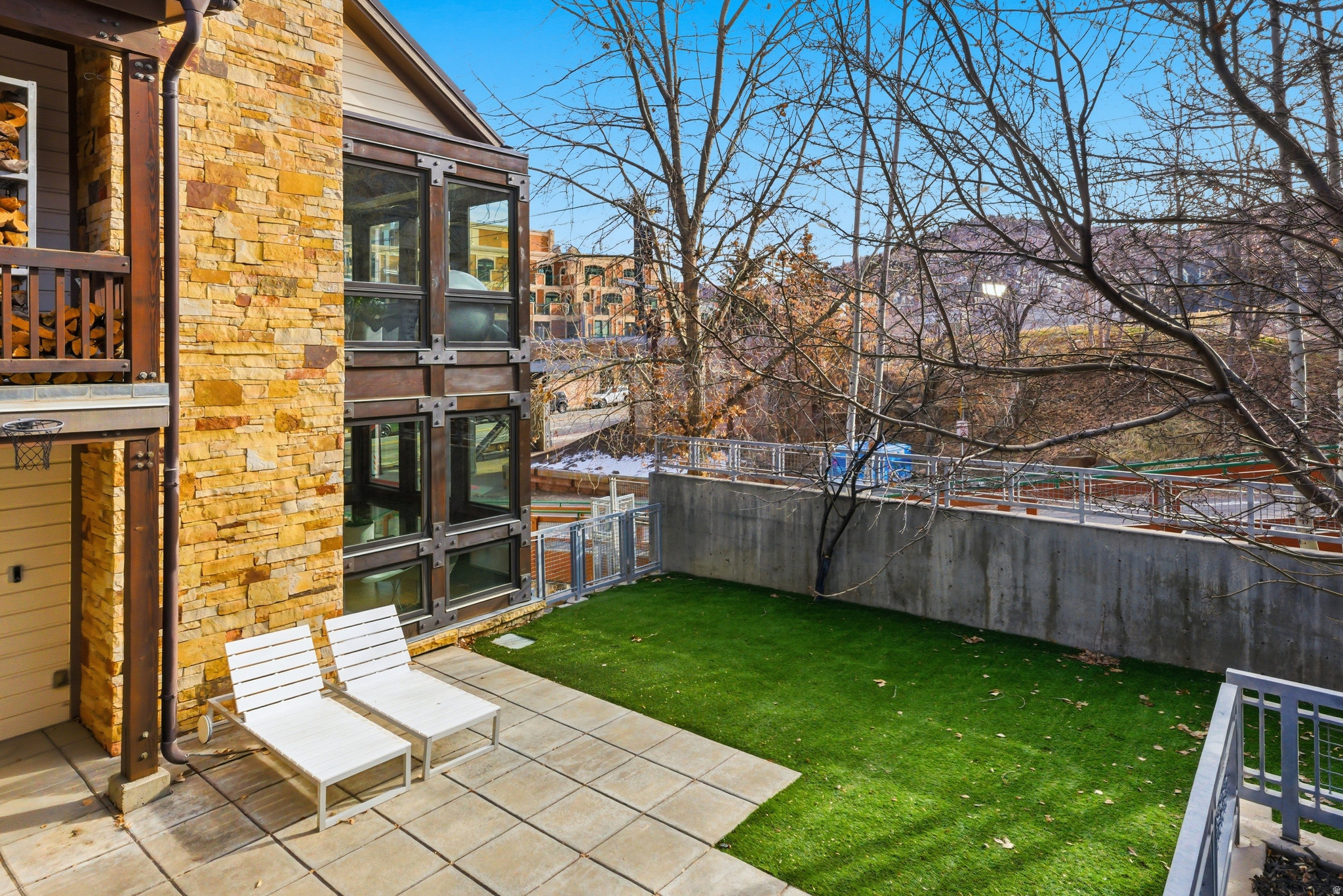 PARKWOOD PLACE - Residential