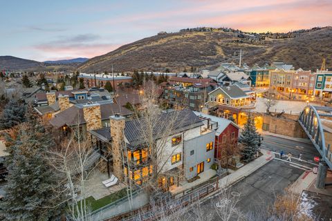 Photo of 801 PARK AVE, Park City, UT 84060 (MLS # 2127825)