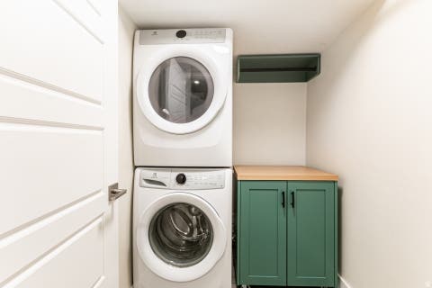 Tiny photo for 518 E 11000 S, Sandy, UT 84070 (MLS # 2177028)