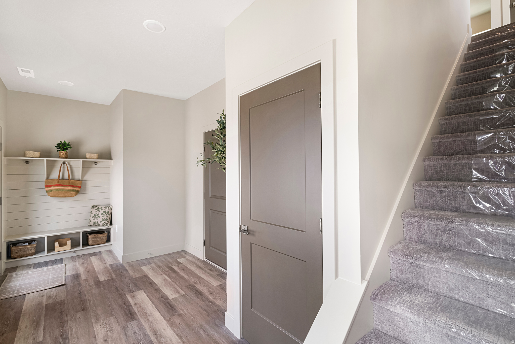 LATITUDE 40 - Residential