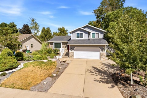 Tiny photo for 603 E 1550 S, Kaysville, UT 84037 (MLS # 2182929)