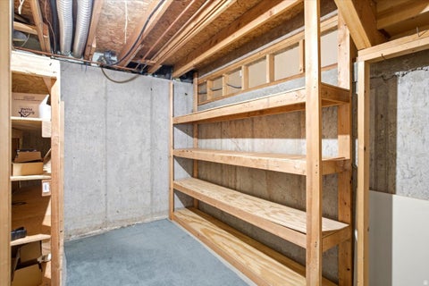 Tiny photo for 603 E 1550 S, Kaysville, UT 84037 (MLS # 2182929)