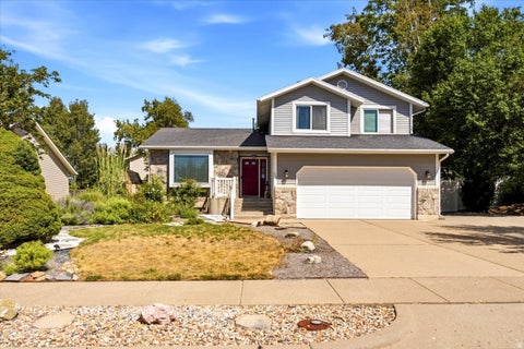 Tiny photo for 603 E 1550 S, Kaysville, UT 84037 (MLS # 2182929)