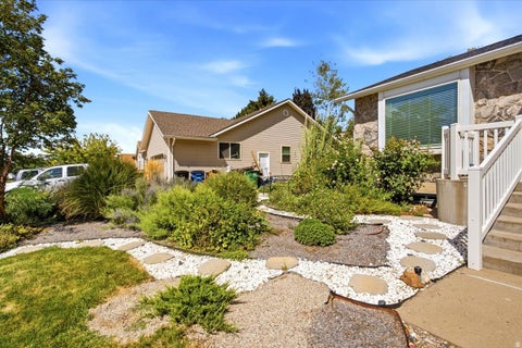 Tiny photo for 603 E 1550 S, Kaysville, UT 84037 (MLS # 2182929)