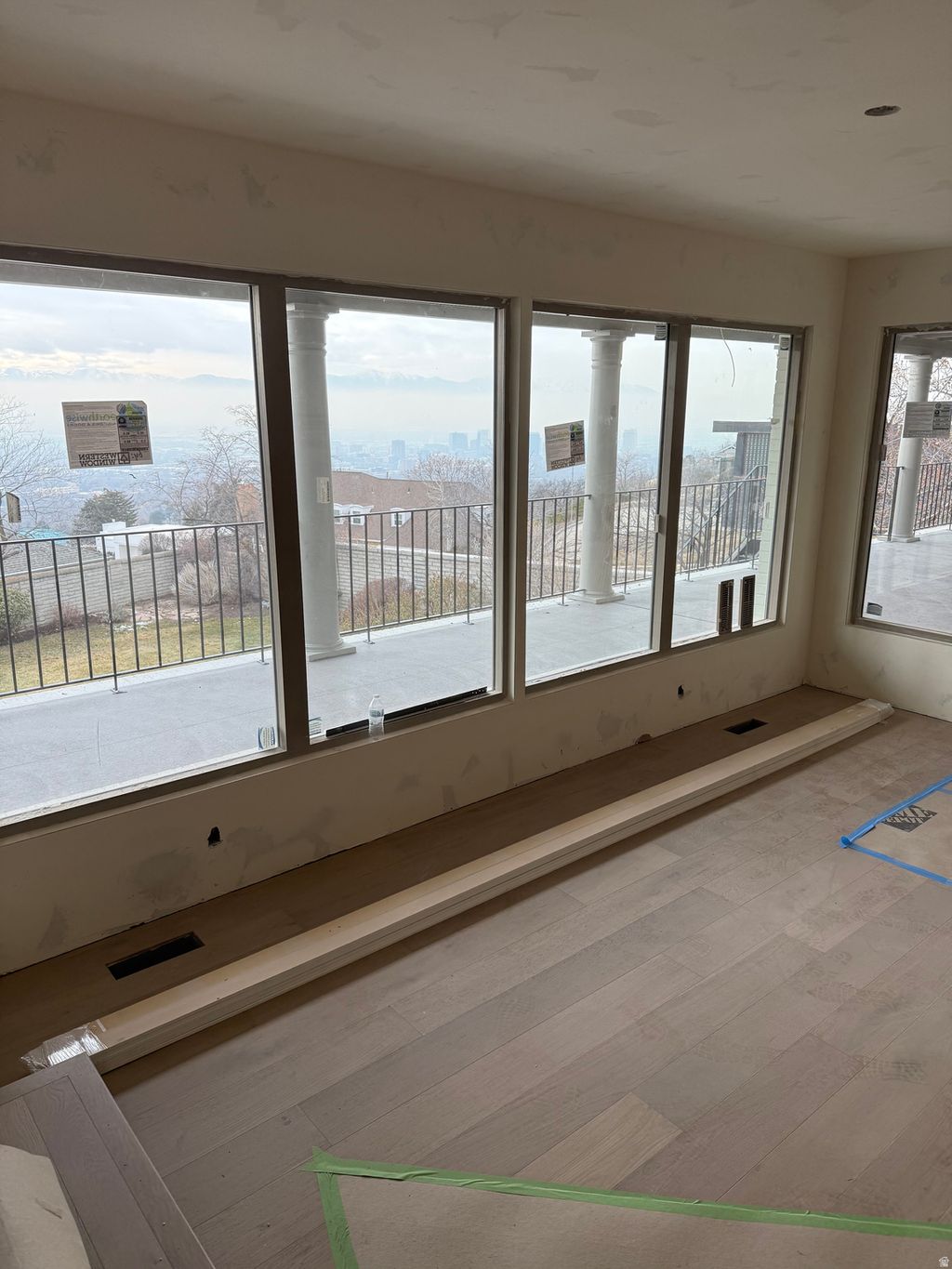 Photo of 1420 E CHANDLER DR, Salt Lake City, UT 84103 (MLS # 2133651)