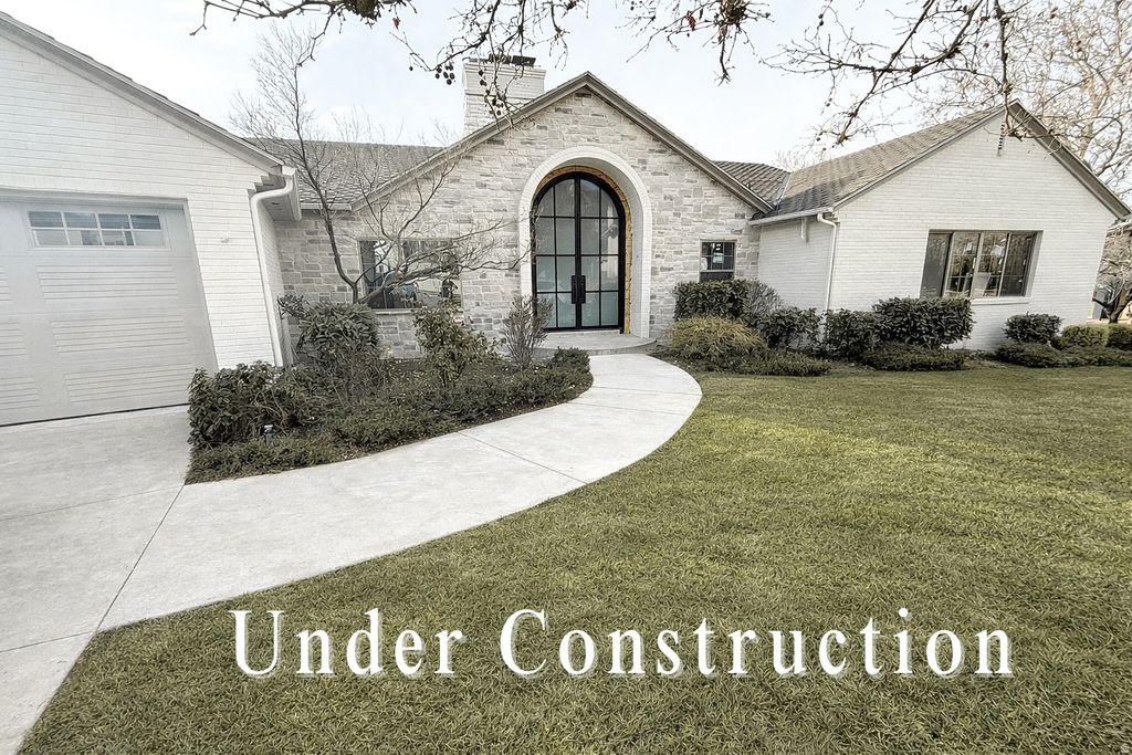 Photo of 1420 E CHANDLER DR, Salt Lake City, UT 84103 (MLS # 2133651)