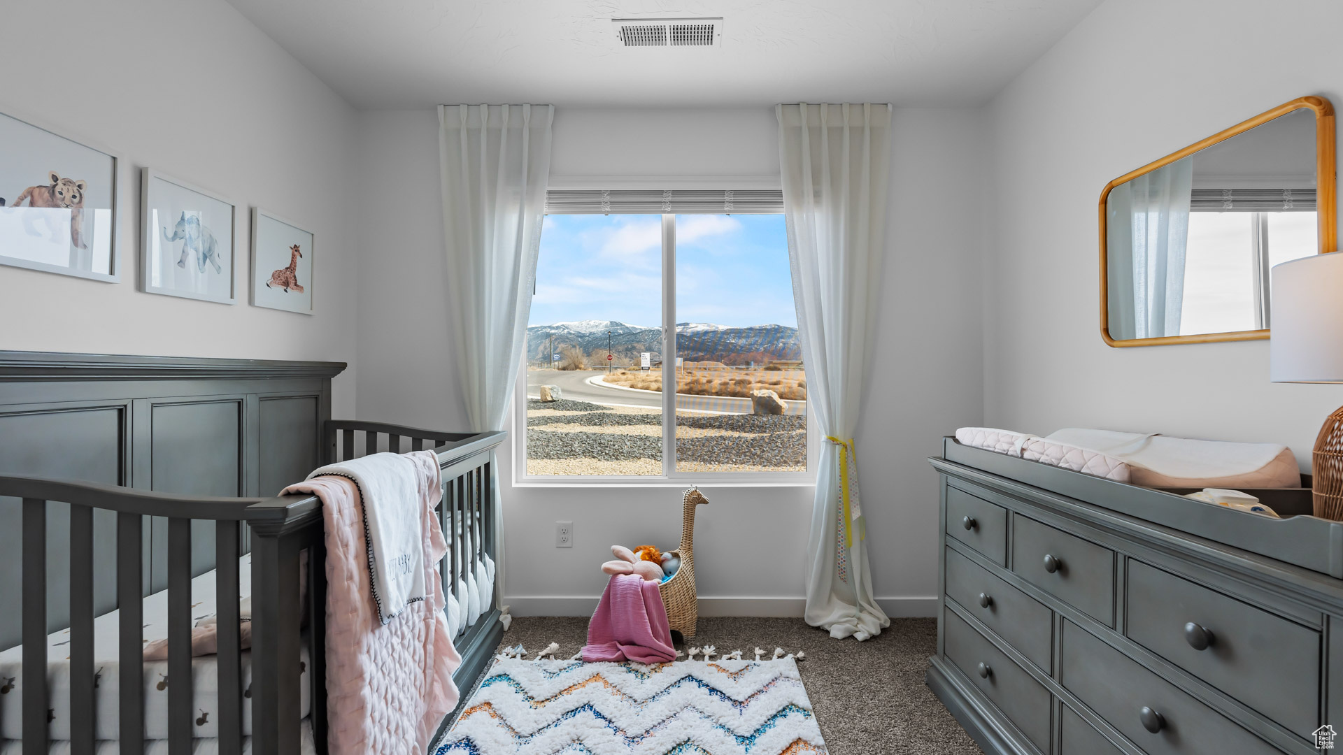 POINTE WEST - Residential Income
