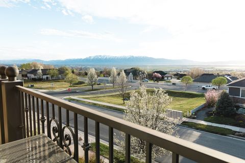 Tiny photo for 434 S CARDON RIDGE DR, Smithfield, UT 84335 (MLS # 2146598)