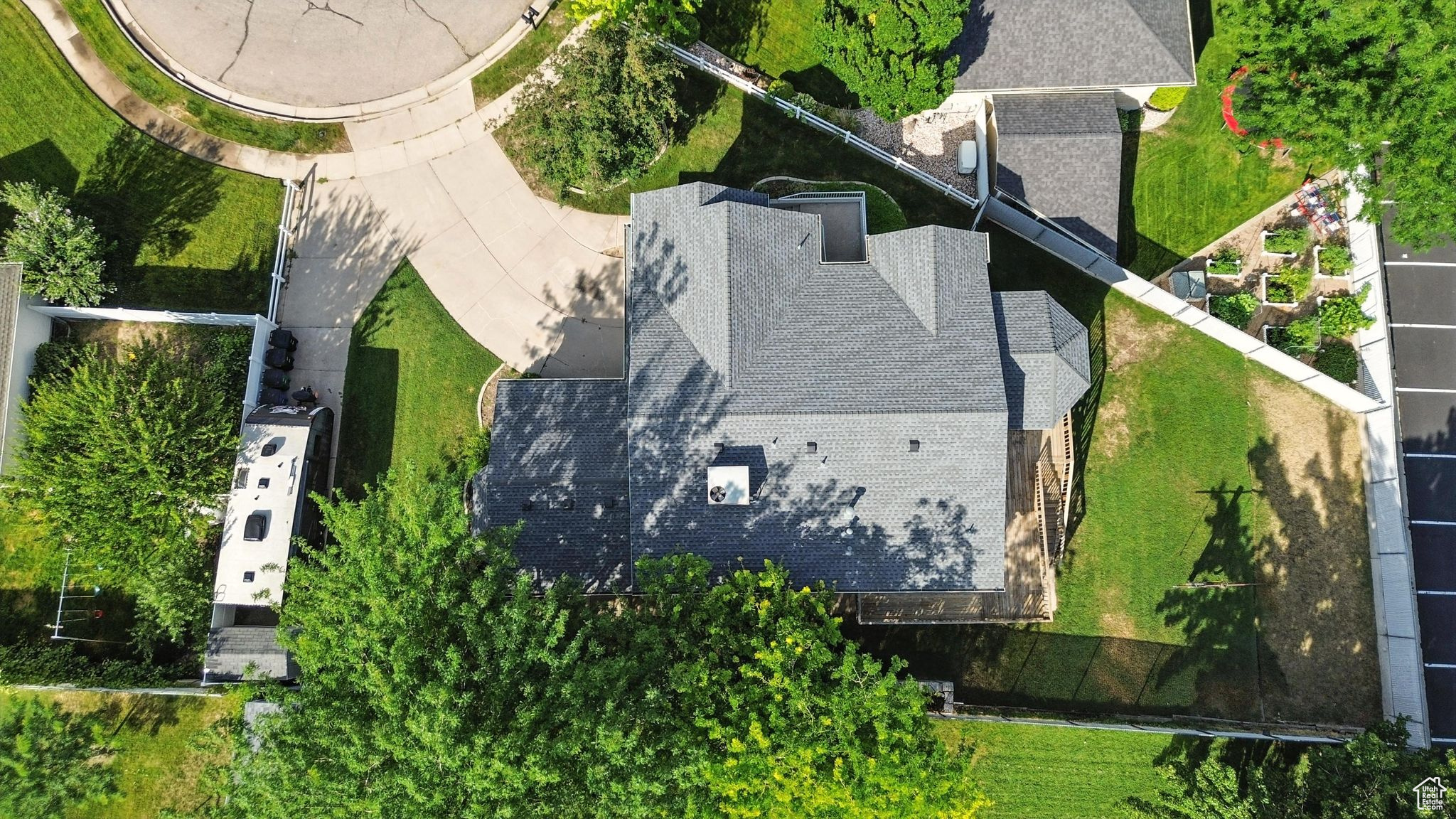 SHADOWBROOK - Residential