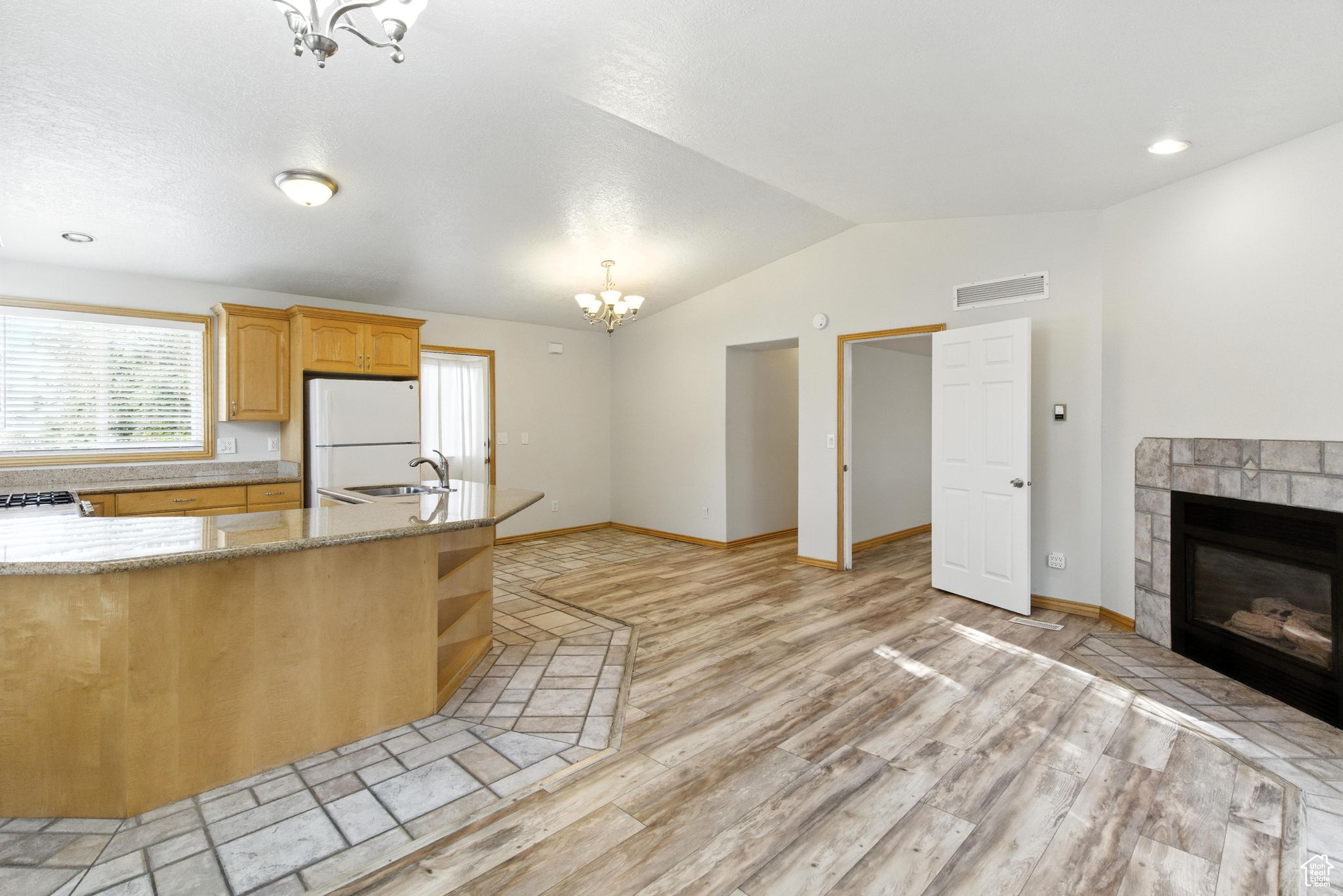 SHADOWBROOK - Residential