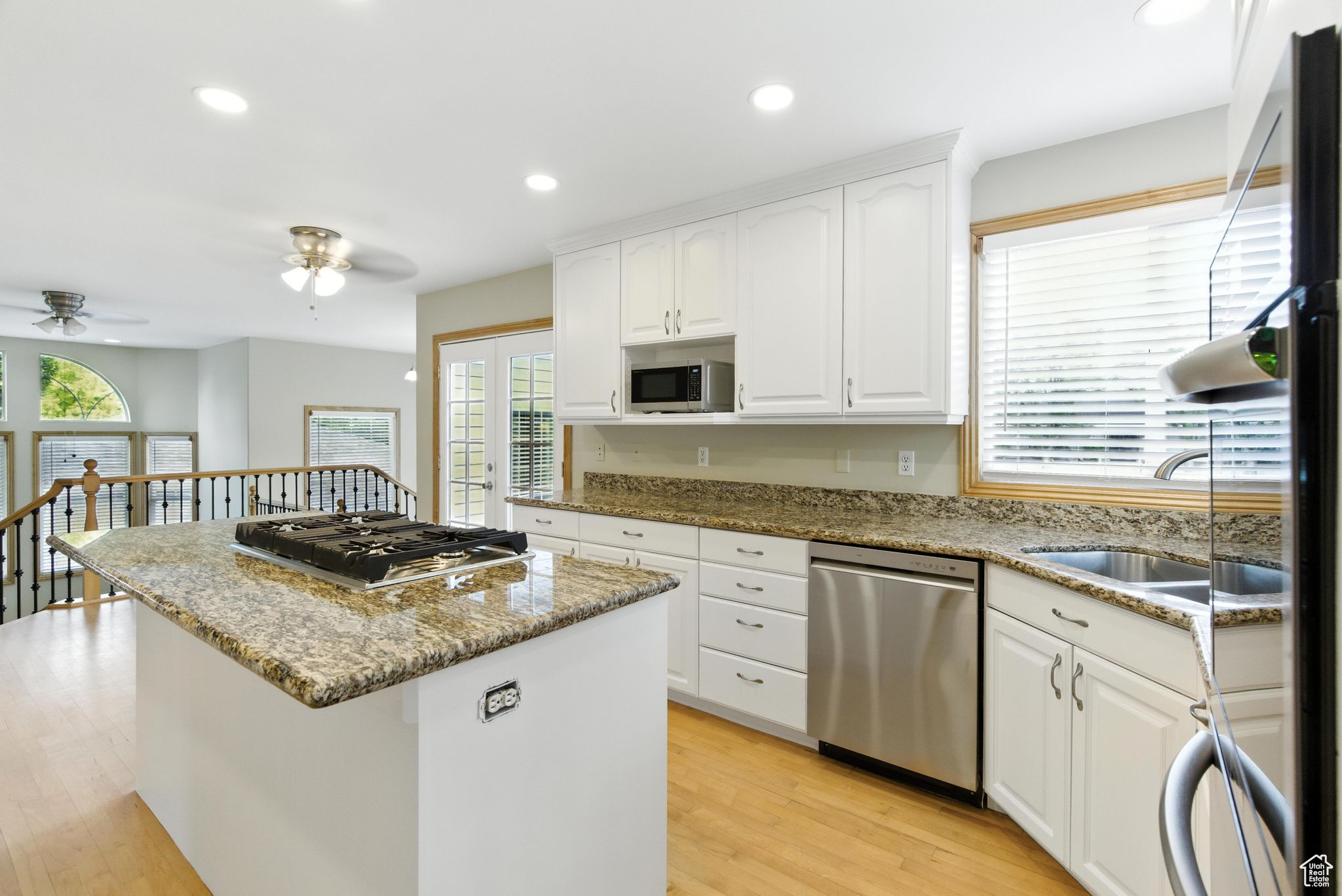 SHADOWBROOK - Residential