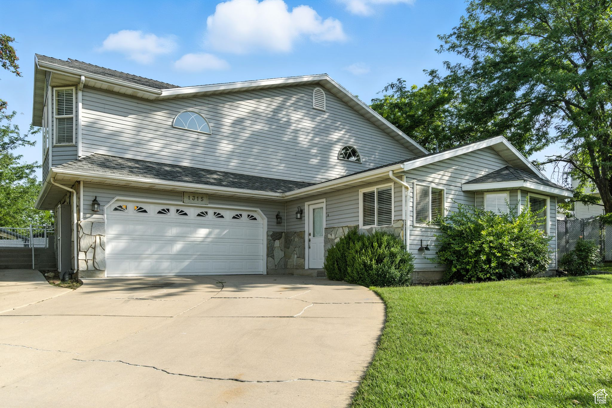SHADOWBROOK - Residential