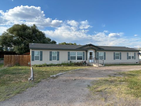 Photo of 547 E 2000 N, Vernal, UT 84078 (MLS # 2169939)
