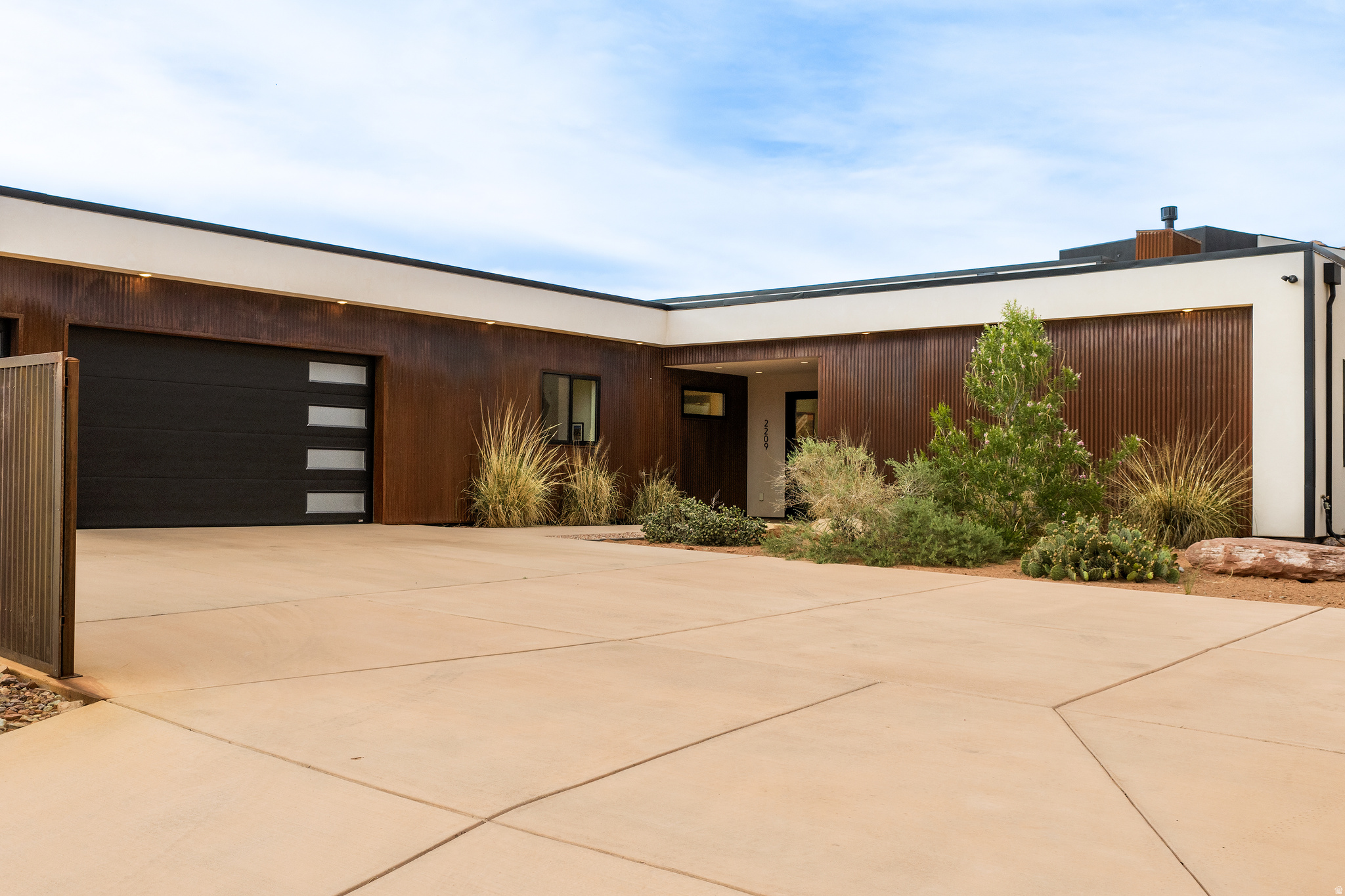 PUESTA DEL SOL - Residential