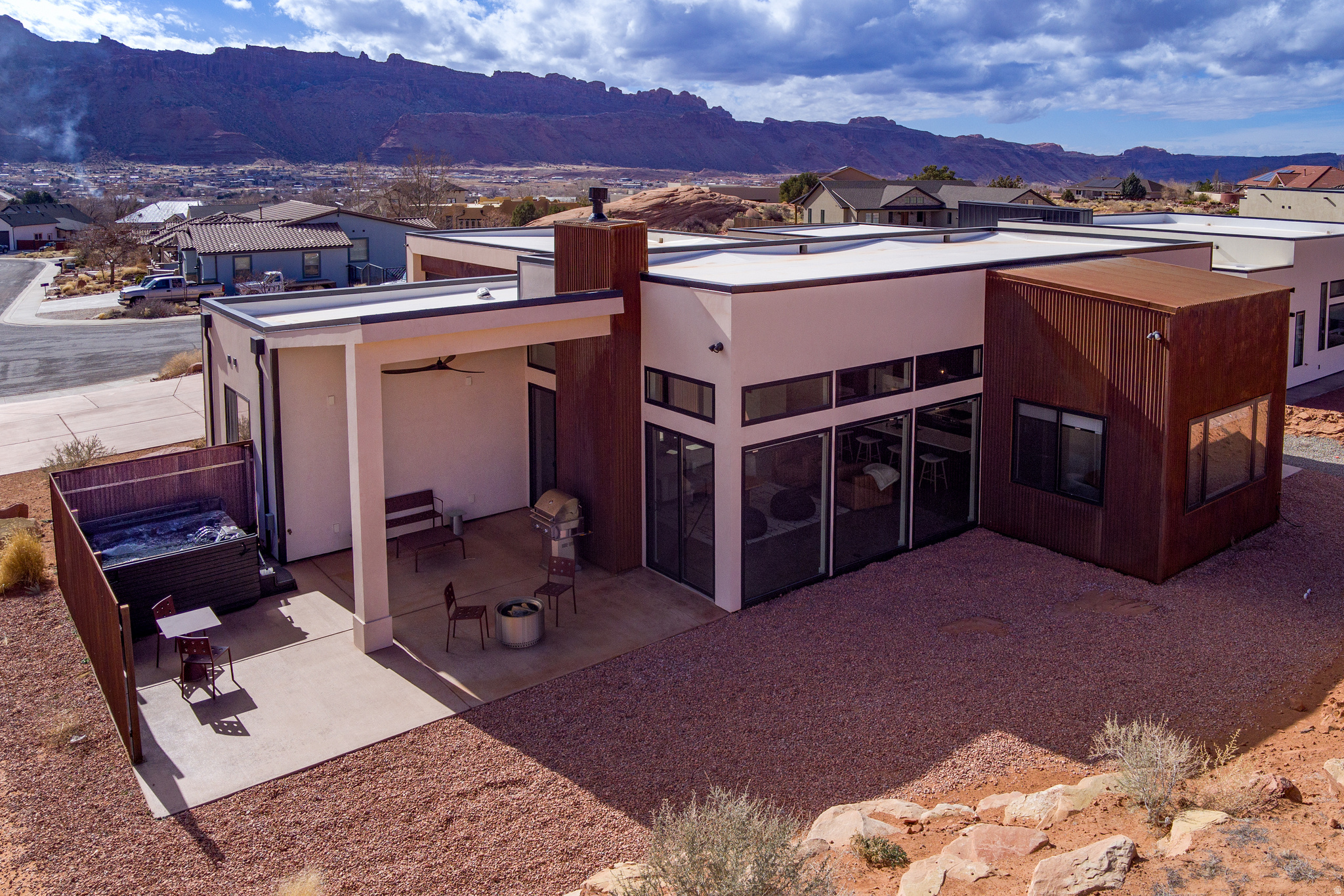 PUESTA DEL SOL - Residential