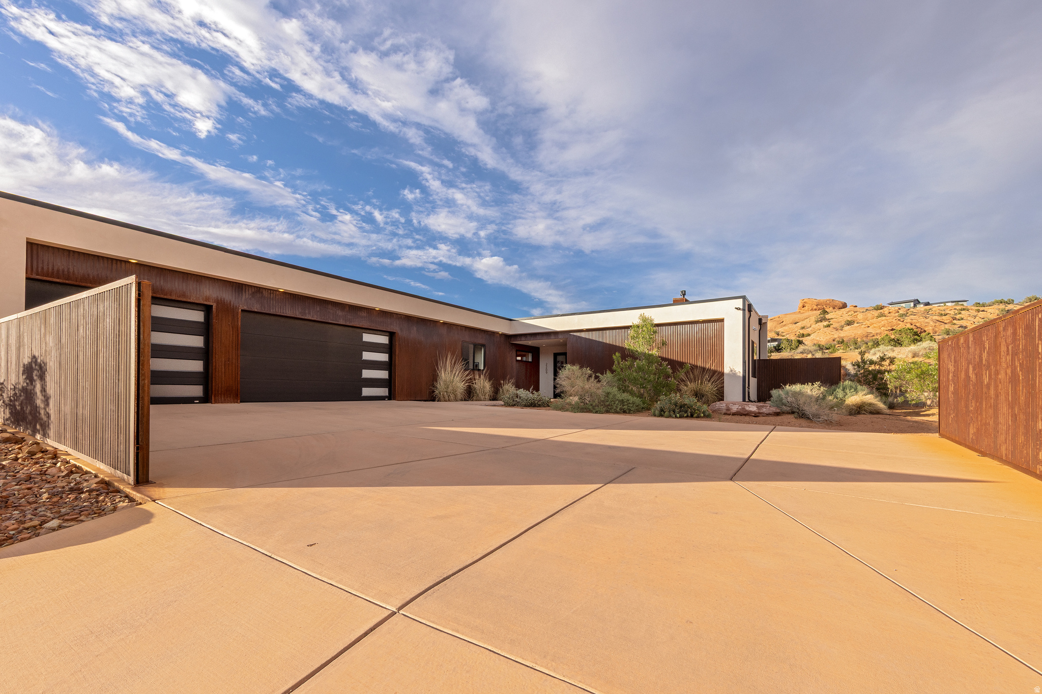 PUESTA DEL SOL - Residential