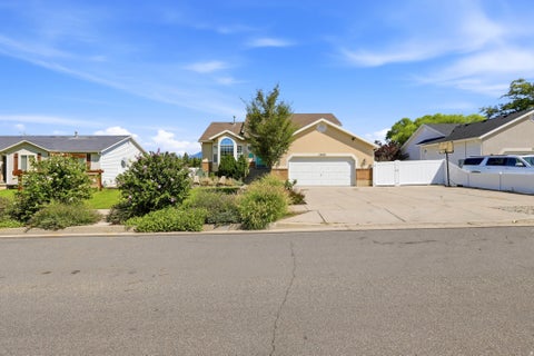 Tiny photo for 13935 S LOOKOUT PEAK DR W, Riverton, UT 84096 (MLS # 2183924)