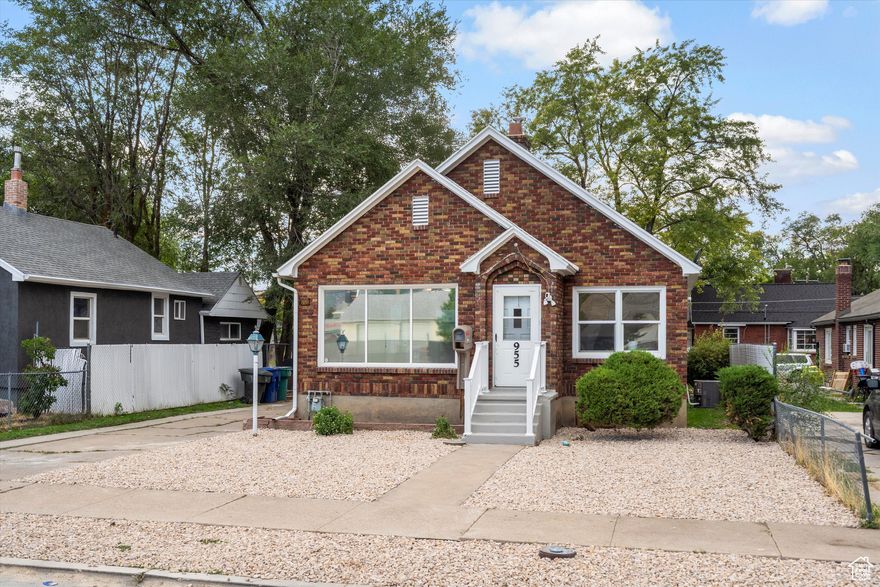 Completely renovated full-brick home with 4 bedrooms and 2 bathrooms. Features a modern kitchen with stainless steel appliances, remodeled baths, and bright, open living spaces. Enjoy a large backyard perfect for entertaining and a dryscaped front yard for low-maintenance curb appeal. Conveniently located near downtown with quick access to I-15, shopping, and dining. Move-in ready!