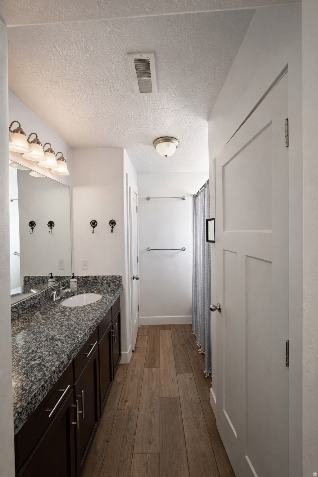 SILVERLAKE - Residential