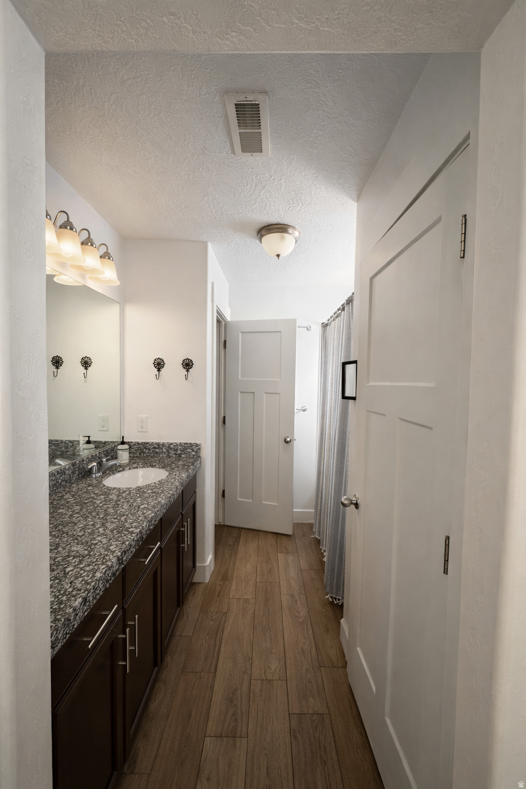 SILVERLAKE - Residential