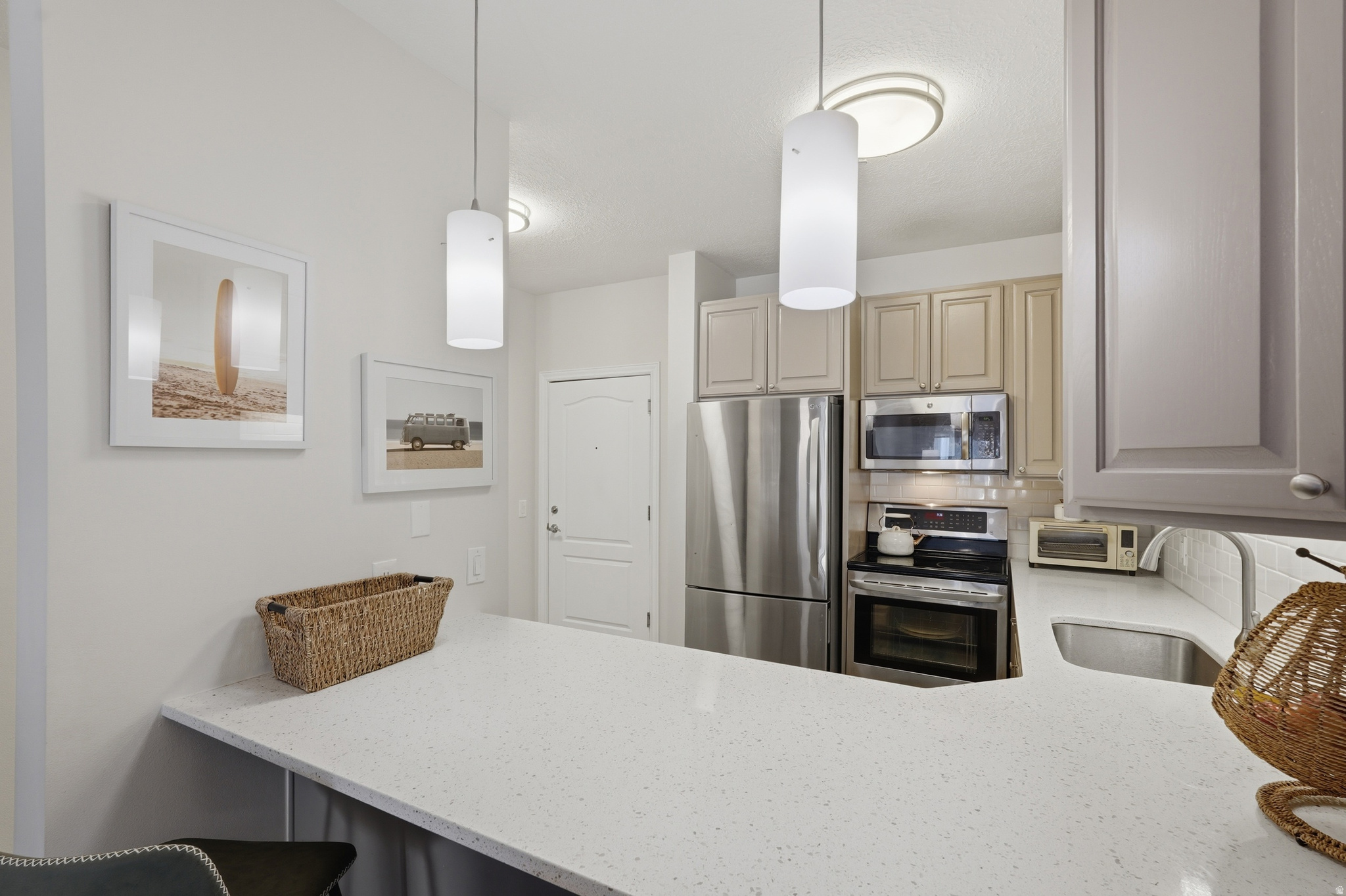 838 CONDOS - Residential
