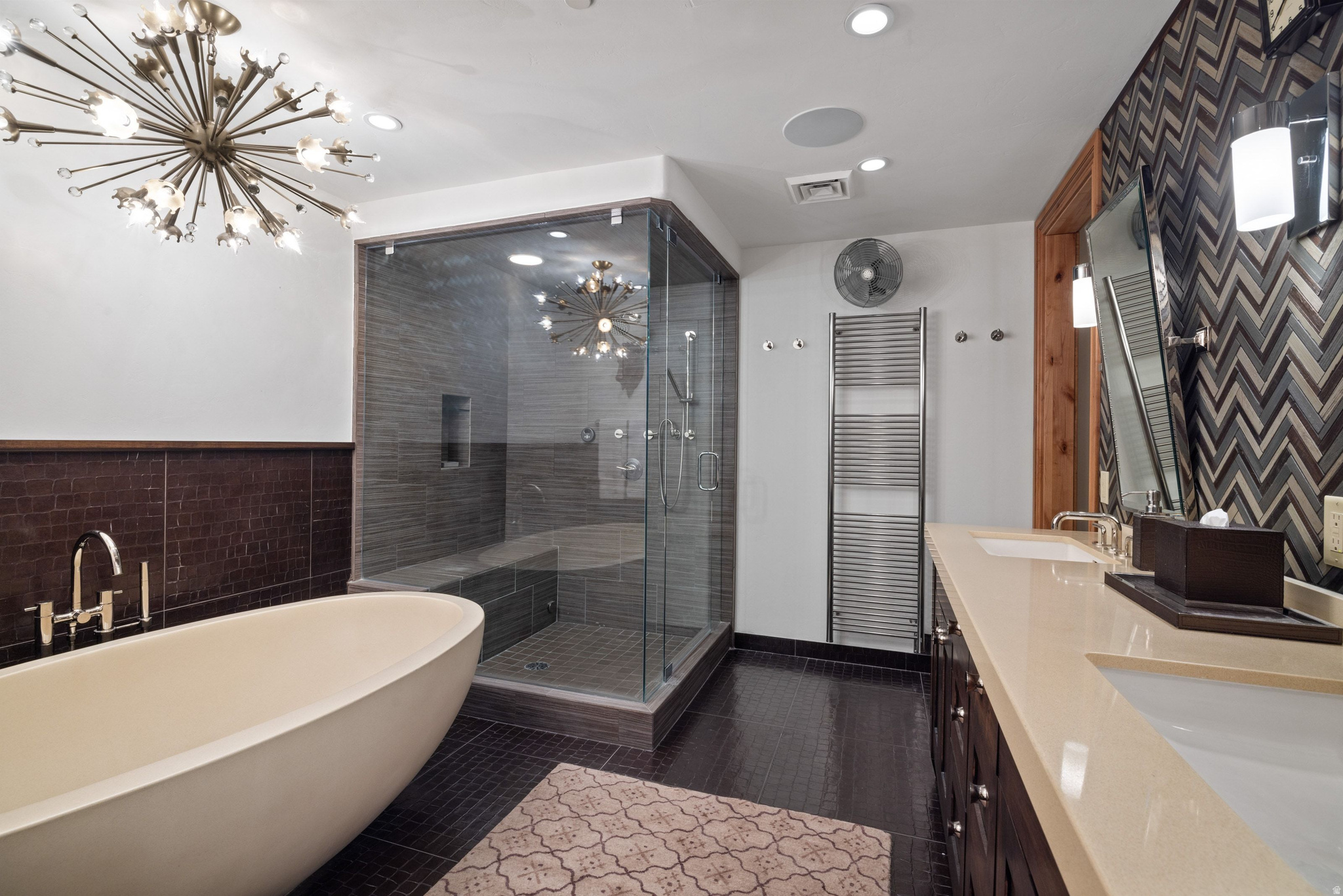 SILVER STRIKE LODGE - Residential