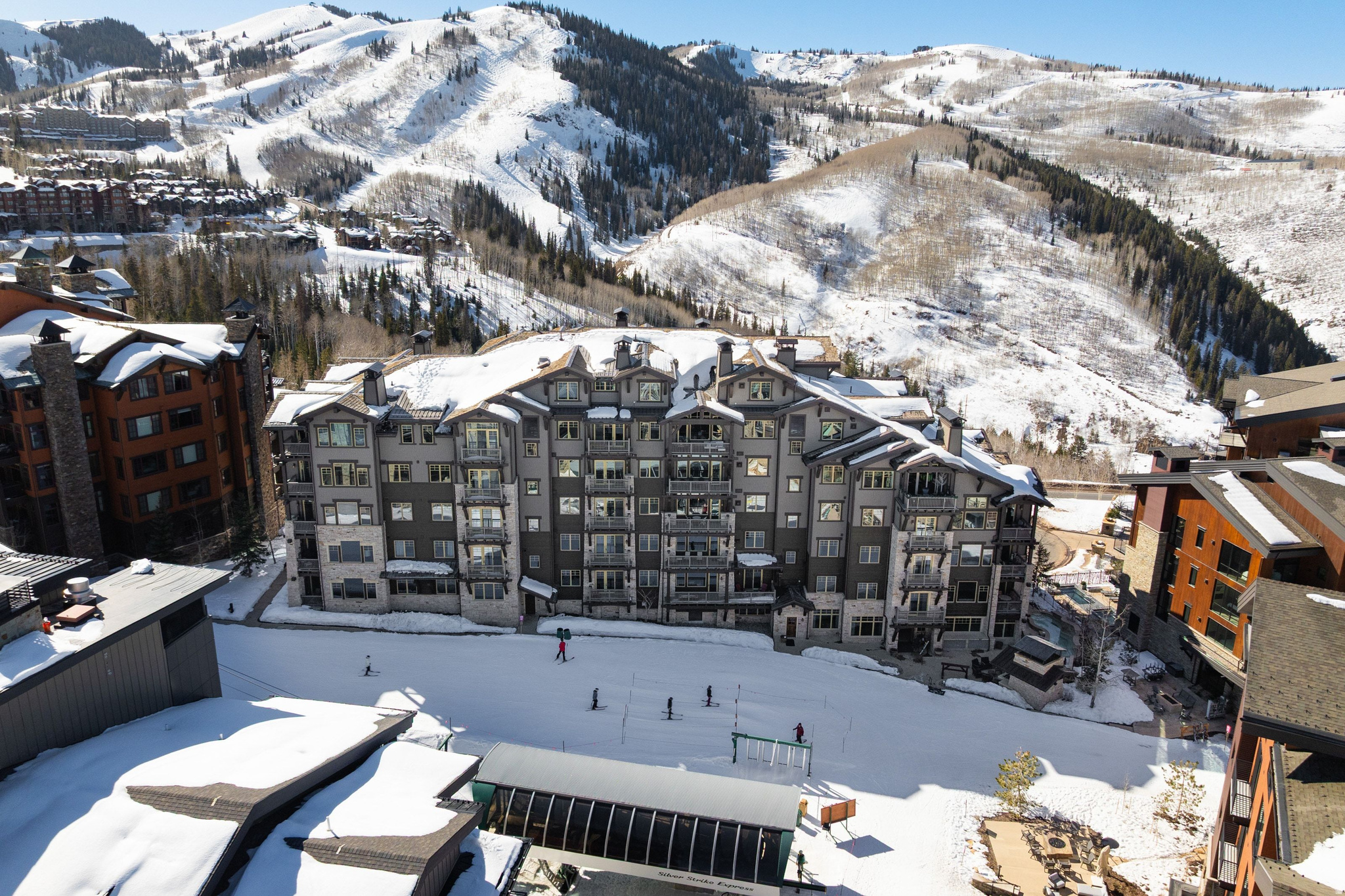 SILVER STRIKE LODGE - Residential