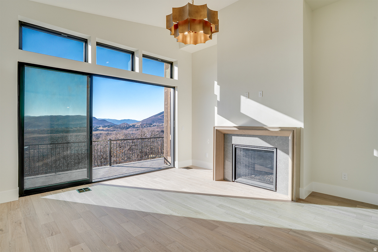 AMANTI LAGO - Residential