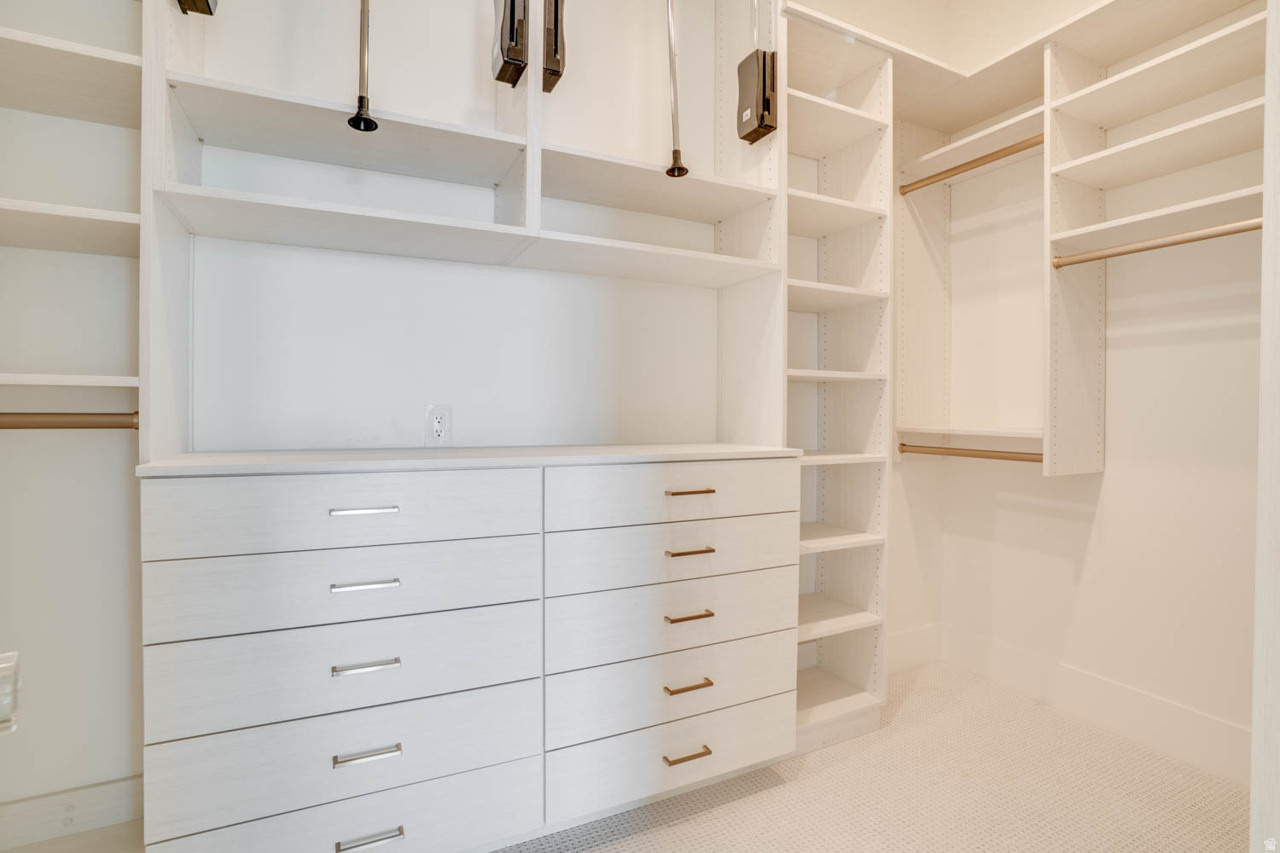 AMANTI LAGO - Residential