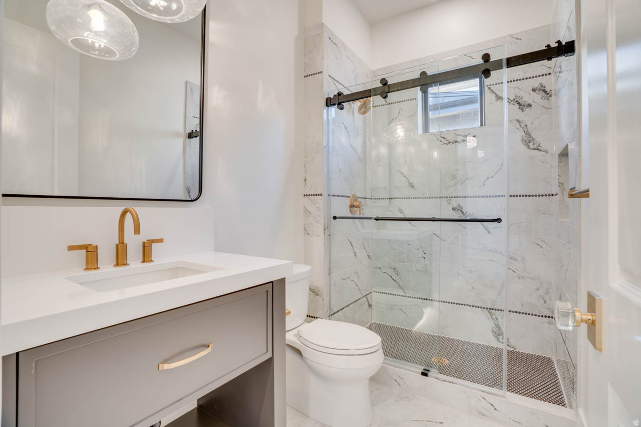 AMANTI LAGO - Residential