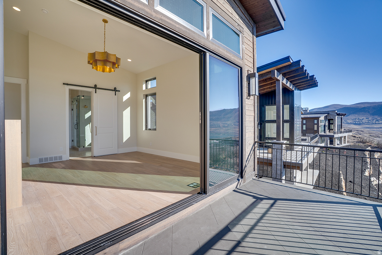 AMANTI LAGO - Residential