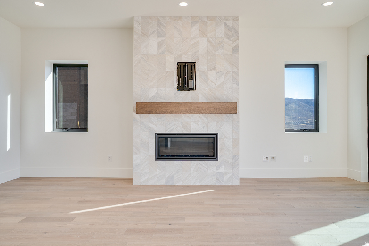 AMANTI LAGO - Residential