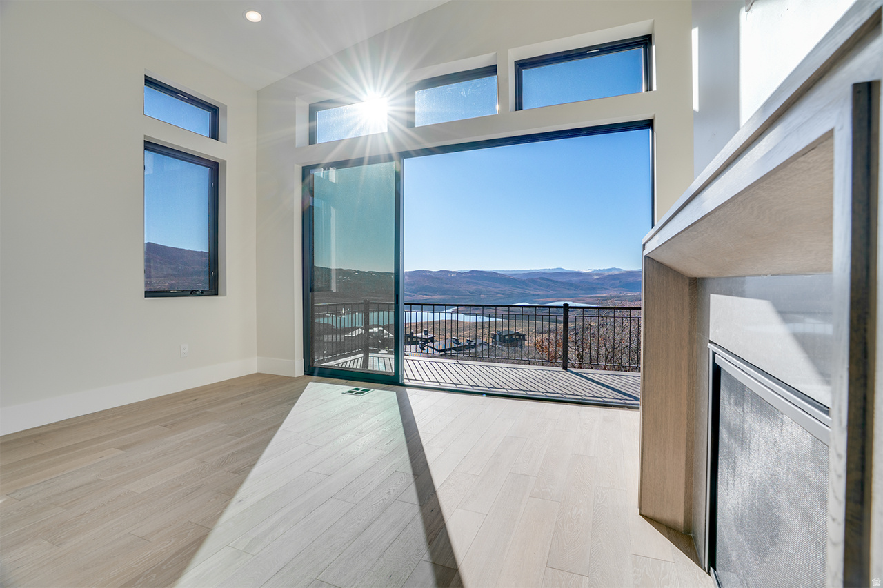 AMANTI LAGO - Residential