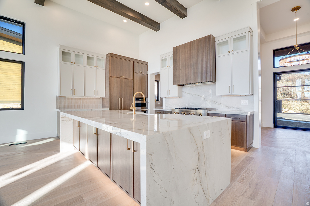 AMANTI LAGO - Residential