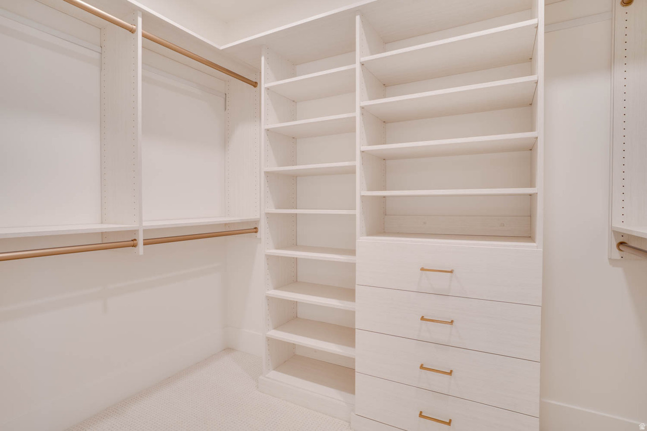 AMANTI LAGO - Residential