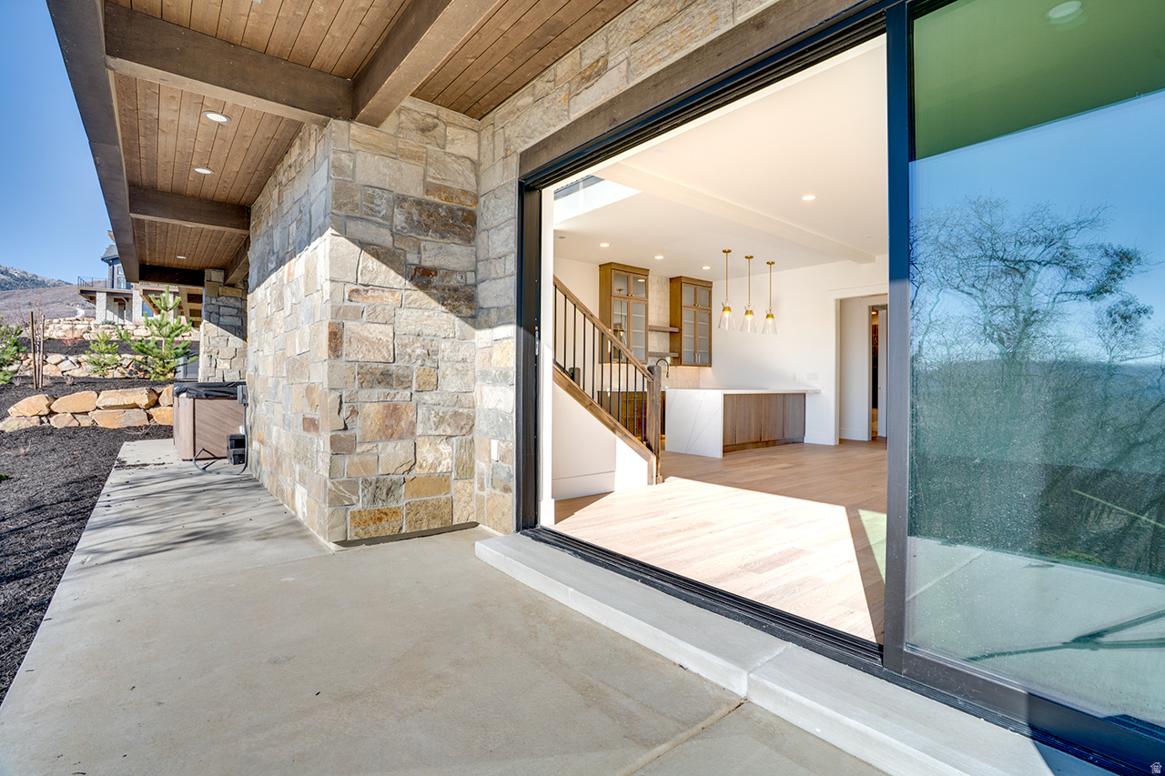 AMANTI LAGO - Residential