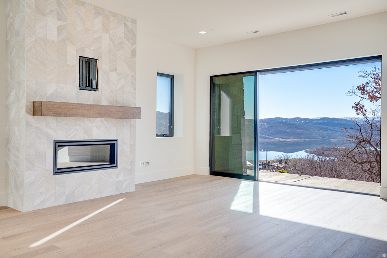 AMANTI LAGO - Residential