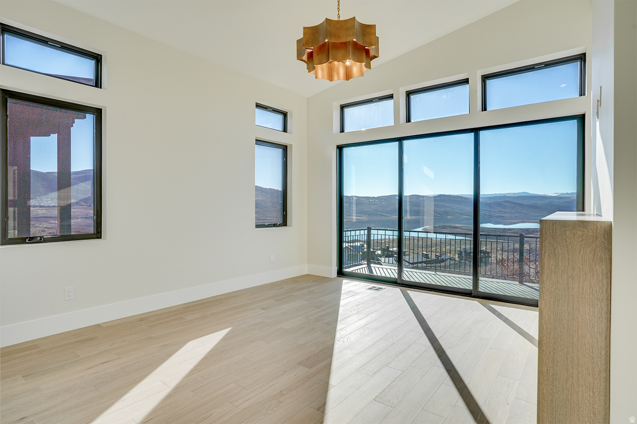 AMANTI LAGO - Residential