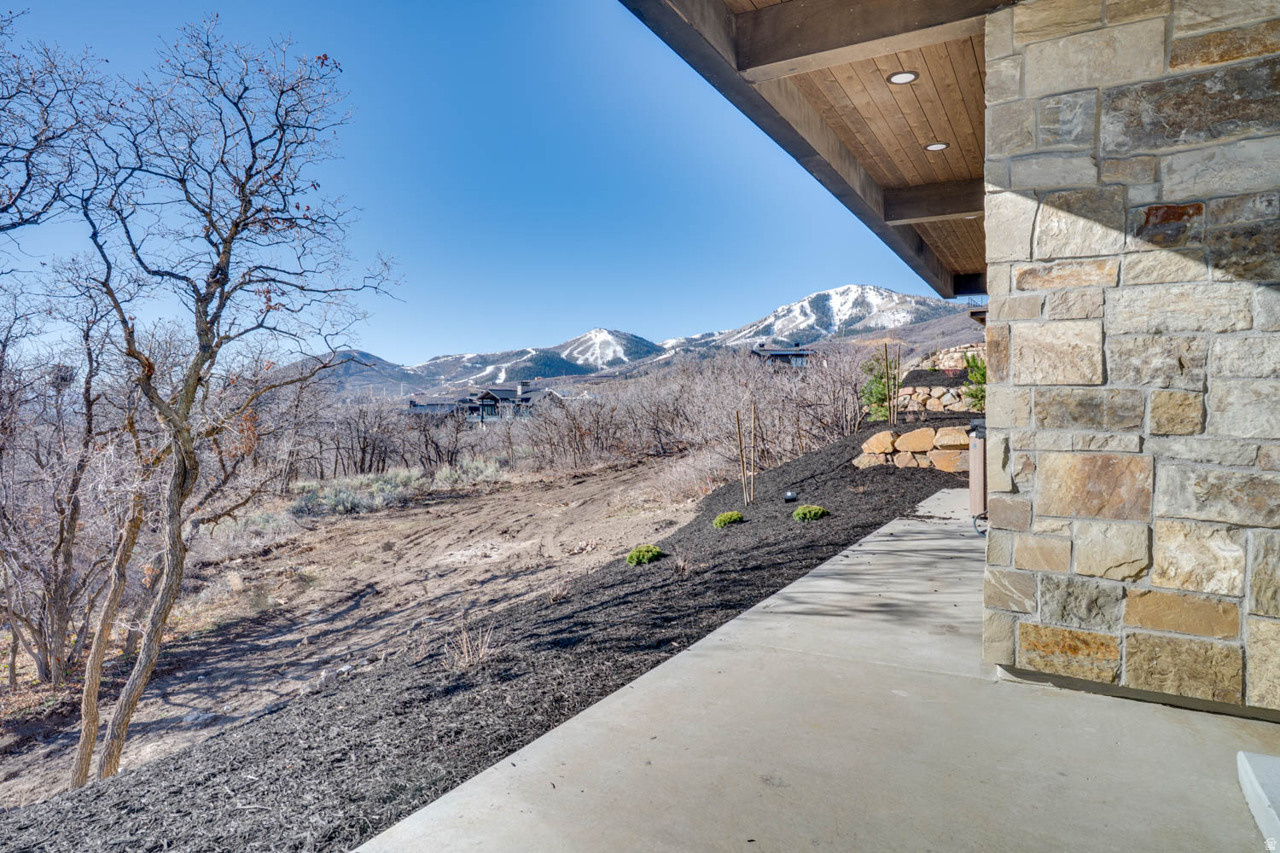 AMANTI LAGO - Residential