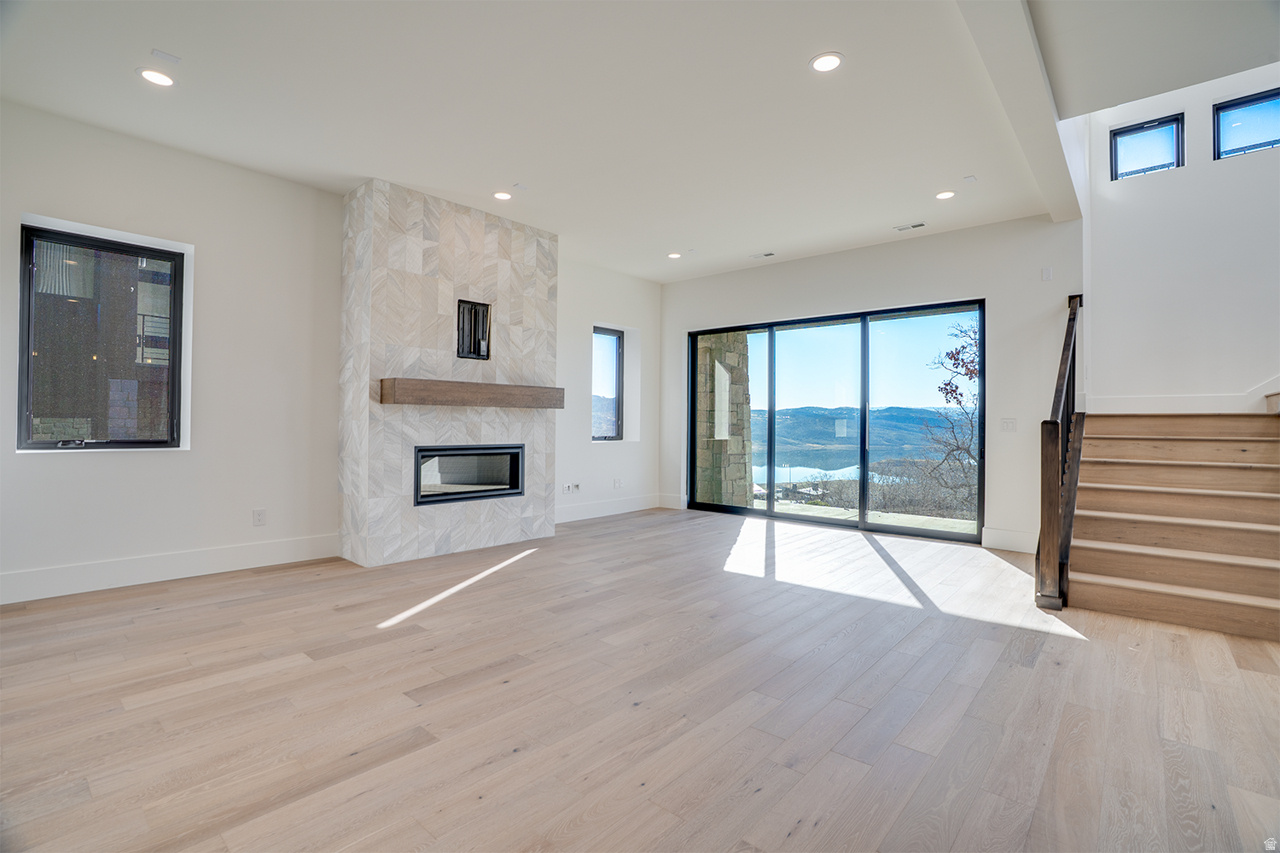 AMANTI LAGO - Residential