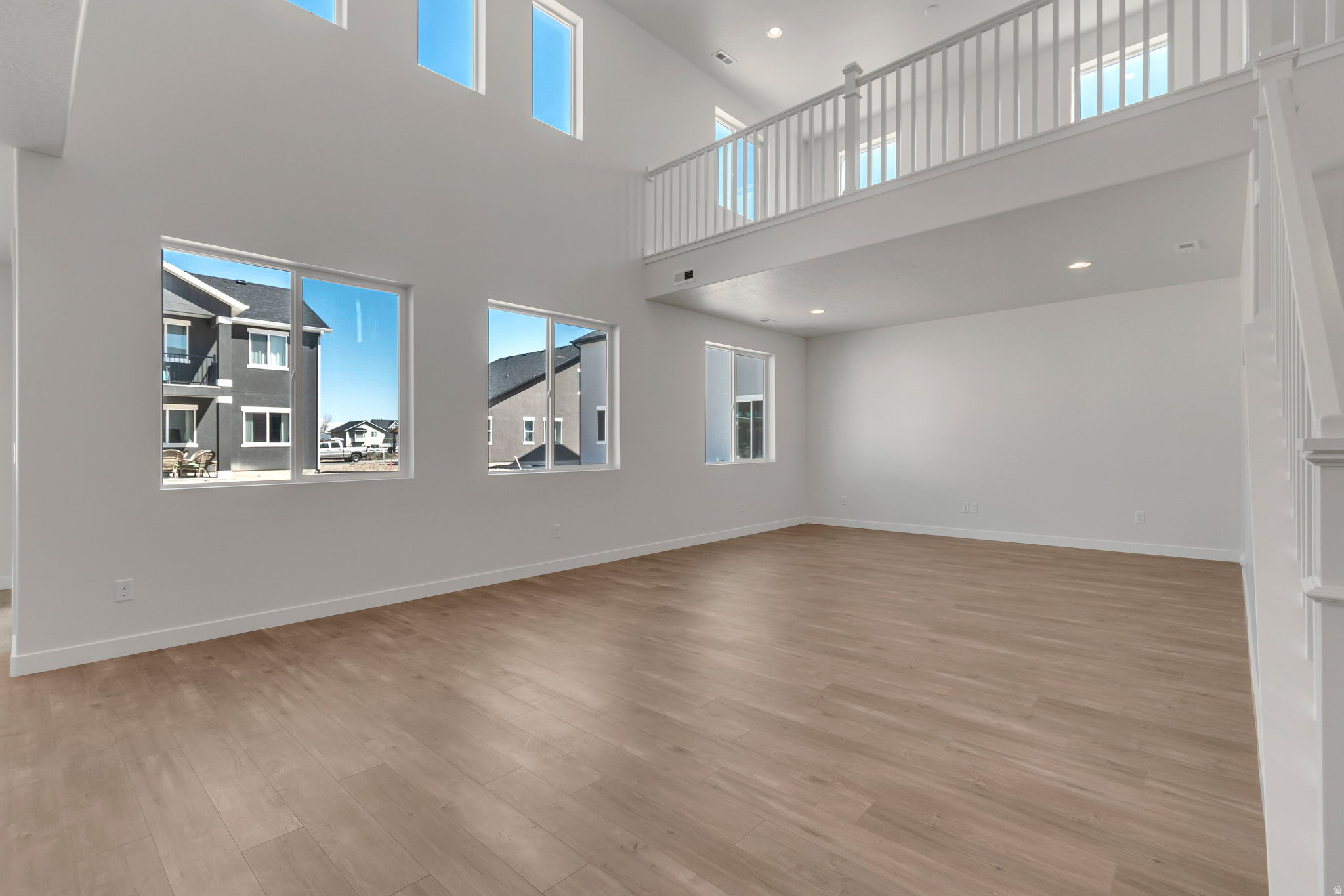 PARKVIEW AT SHORELINE - Residential