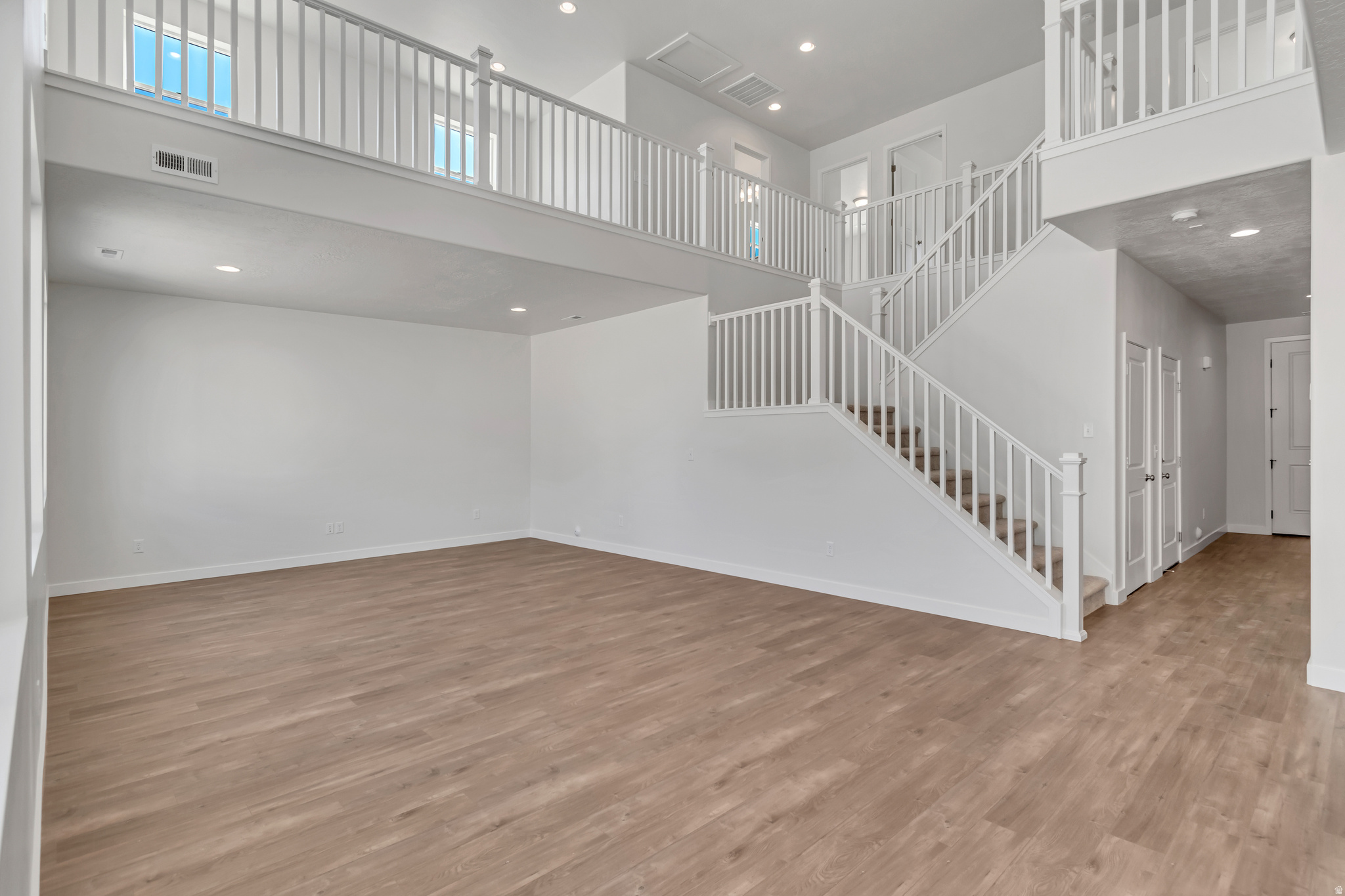 PARKVIEW AT SHORELINE - Residential