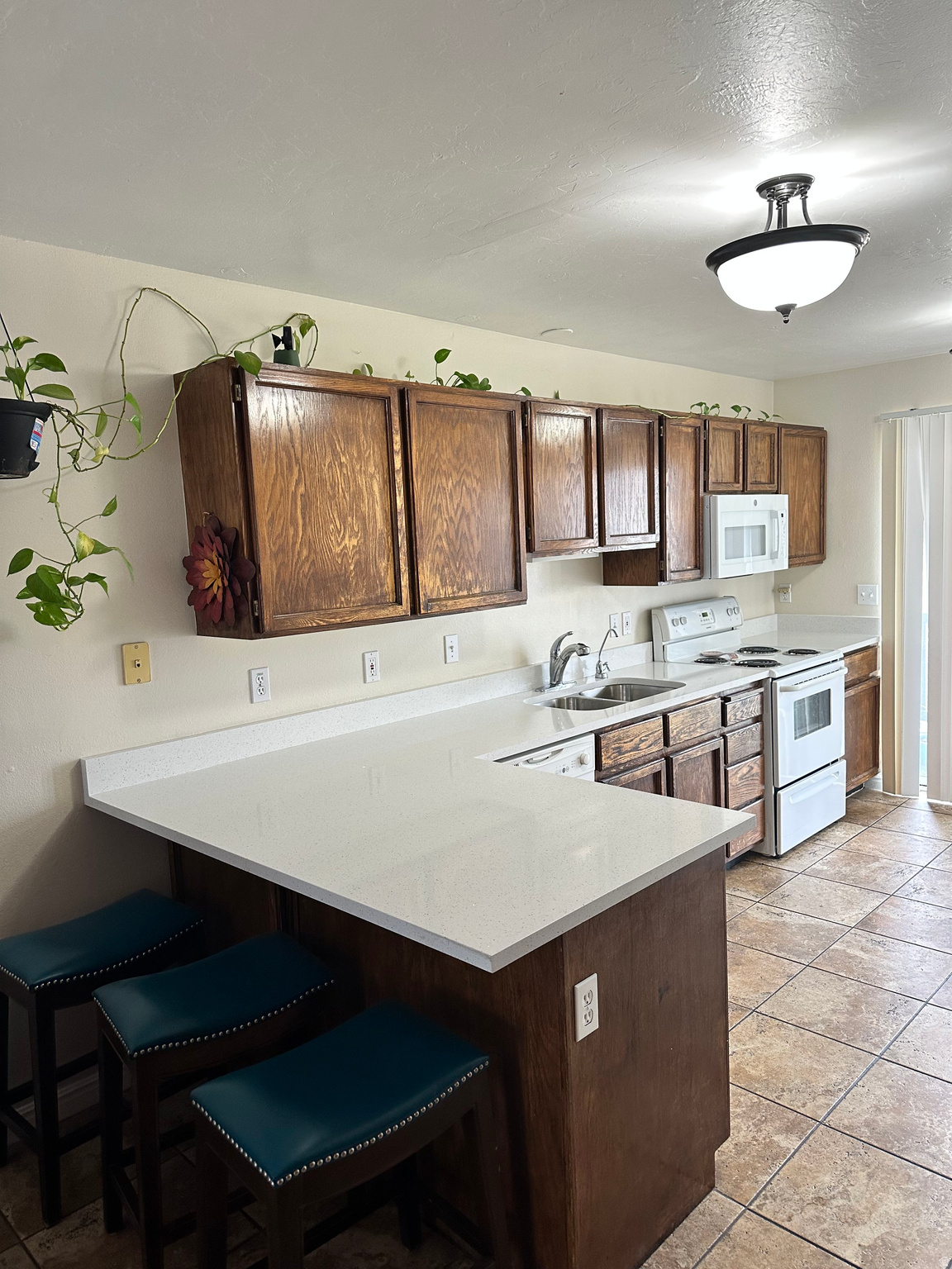 ABBY CONDO - Residential
