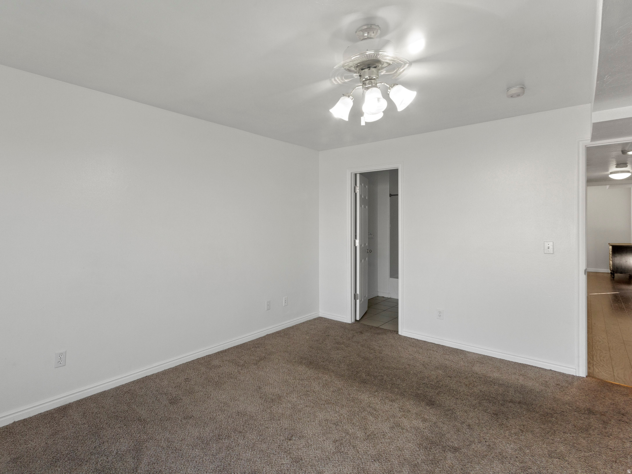 ABBY CONDO - Residential