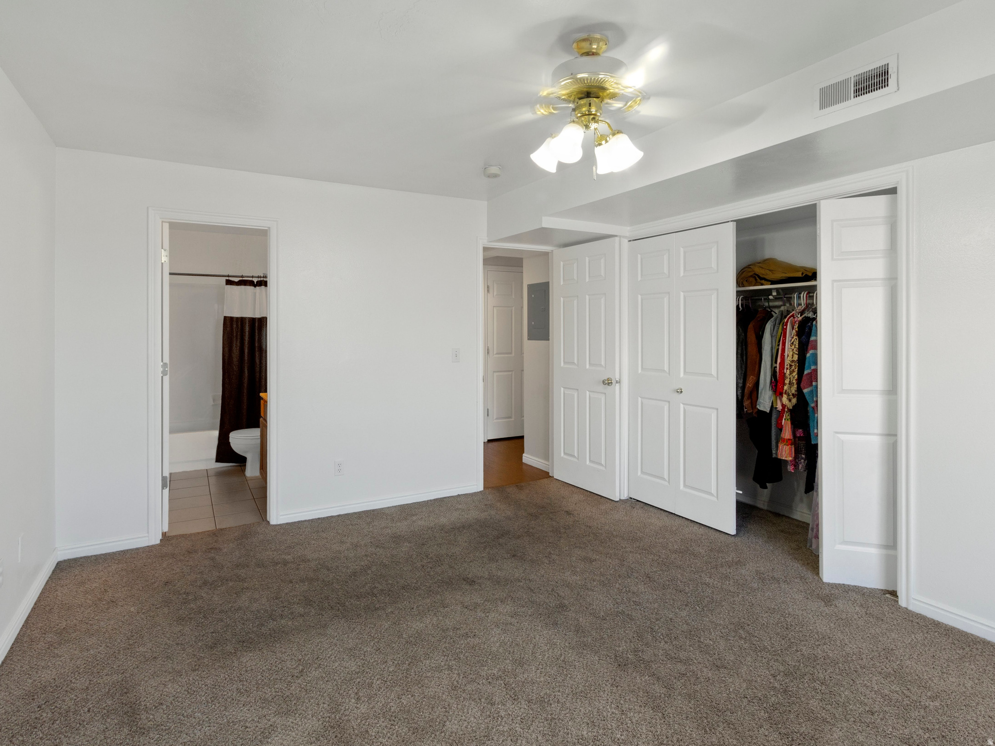 ABBY CONDO - Residential