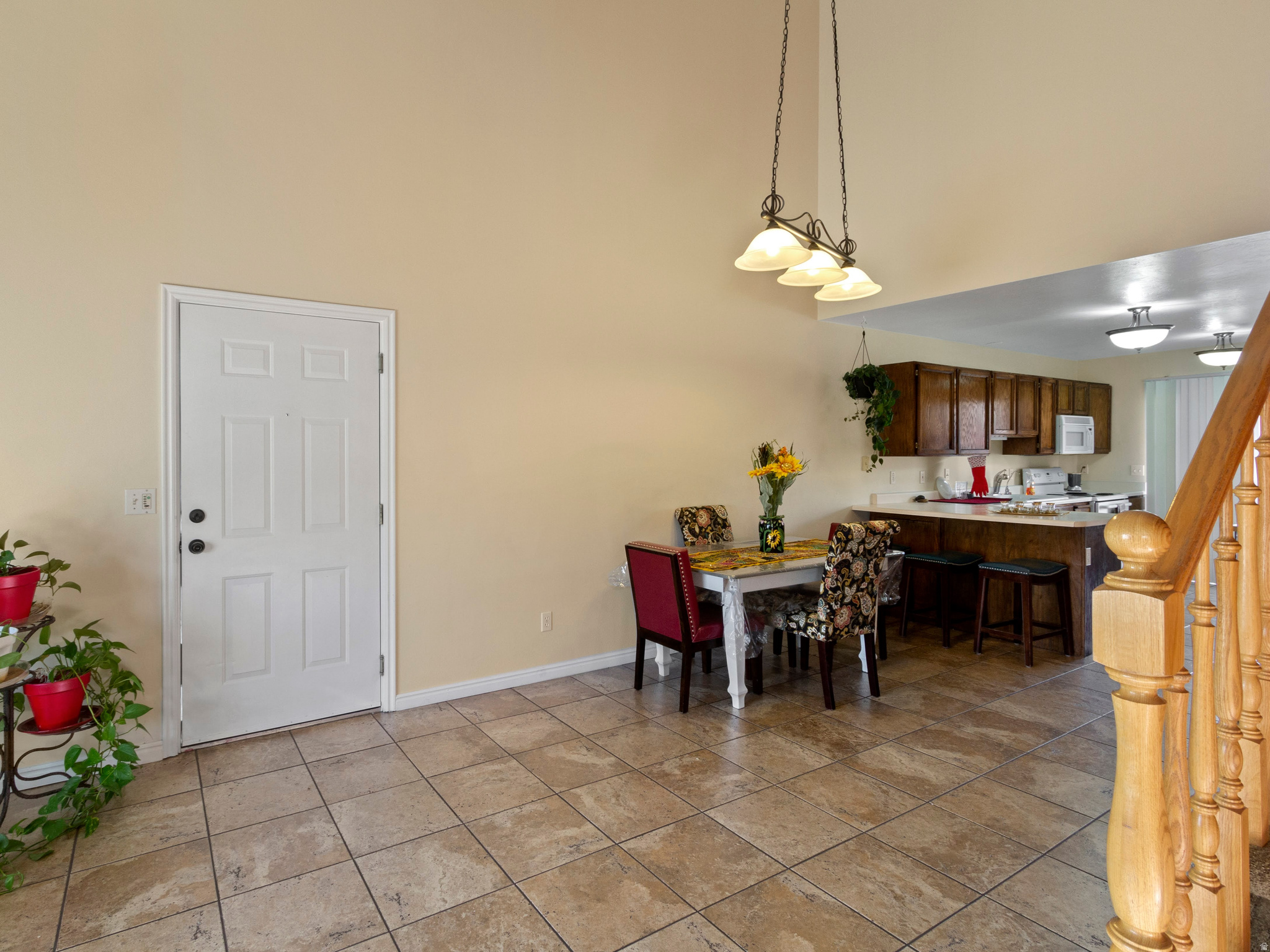 ABBY CONDO - Residential