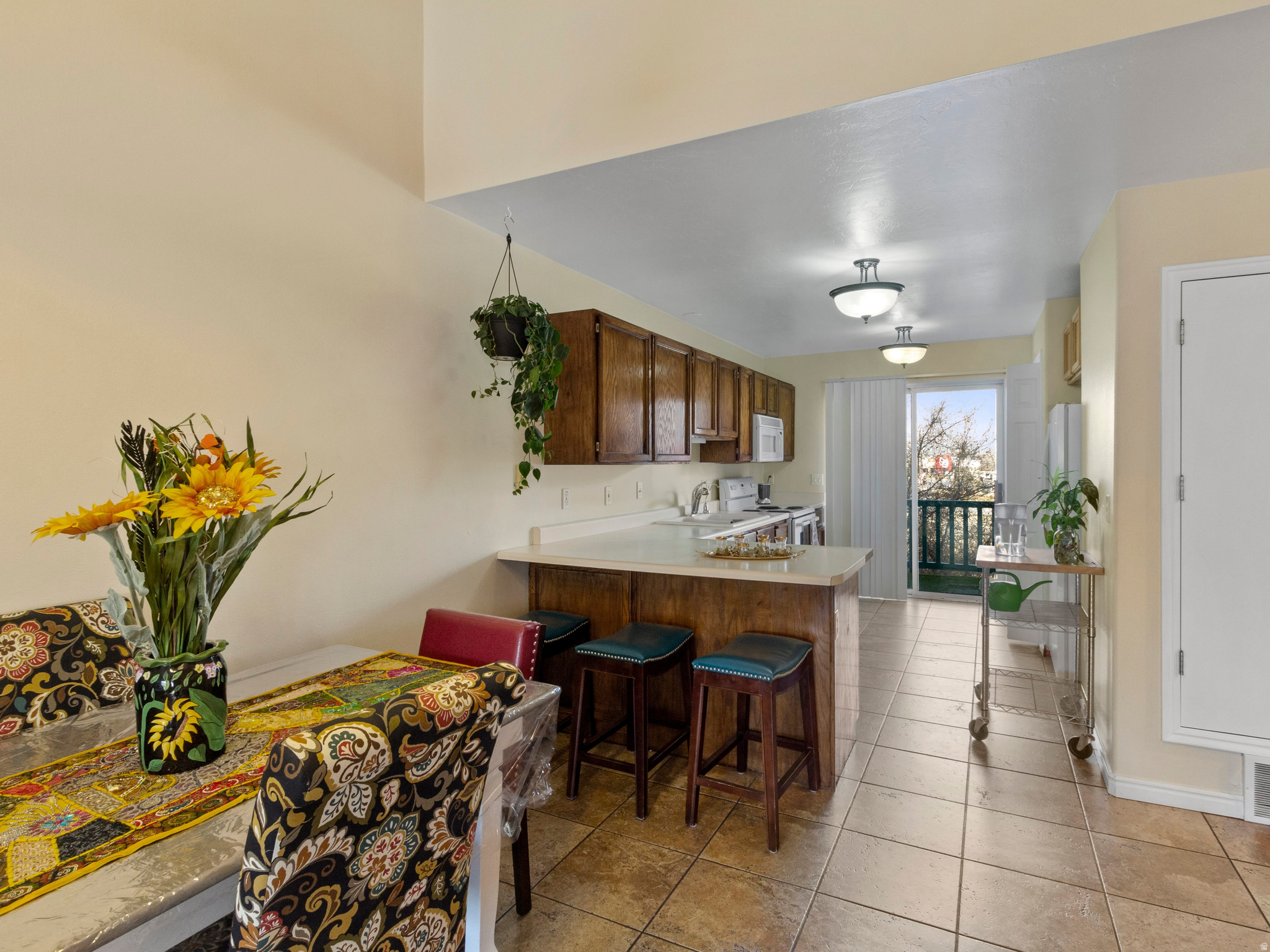 ABBY CONDO - Residential