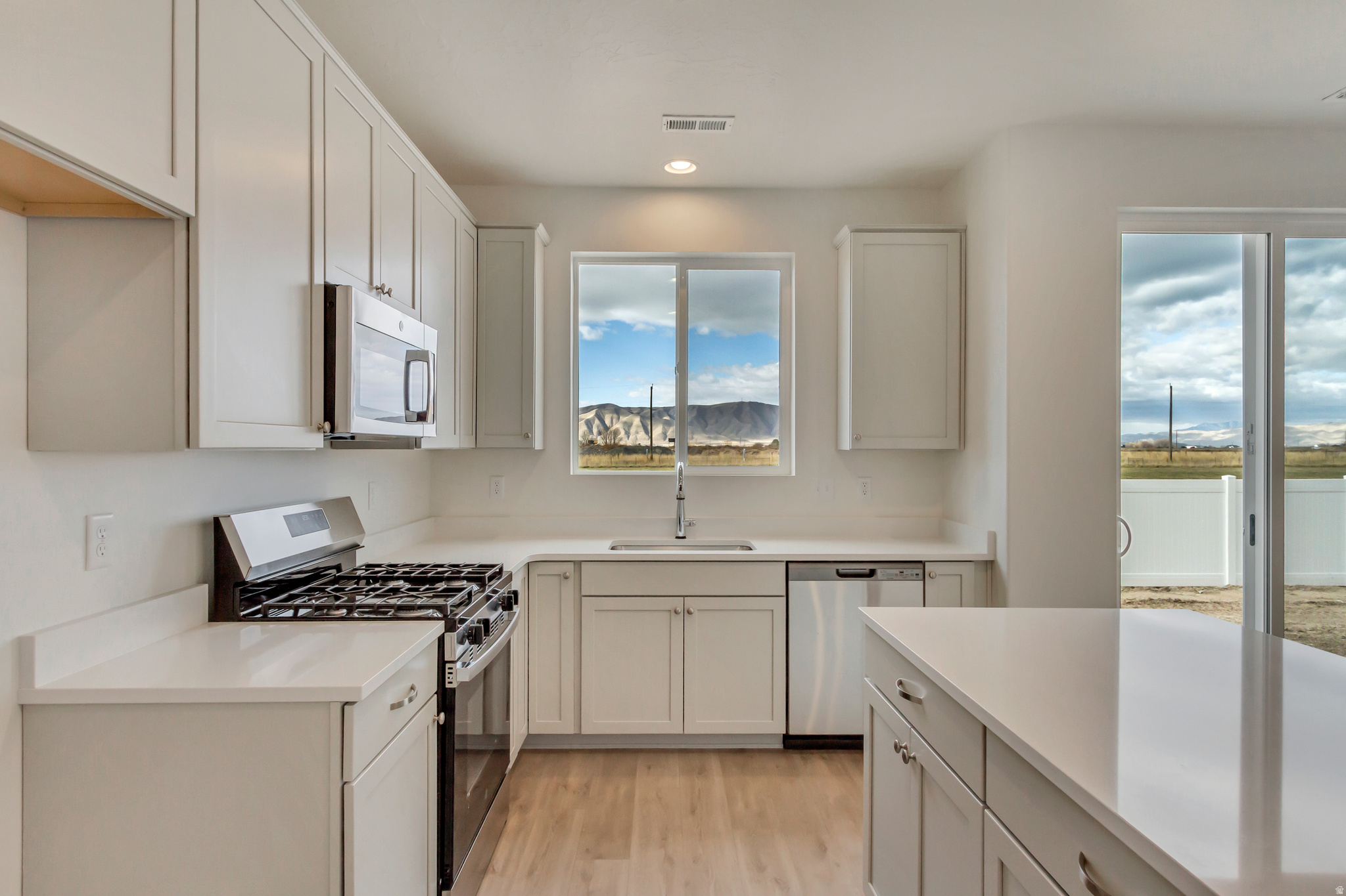 HARMONY POINT - Residential